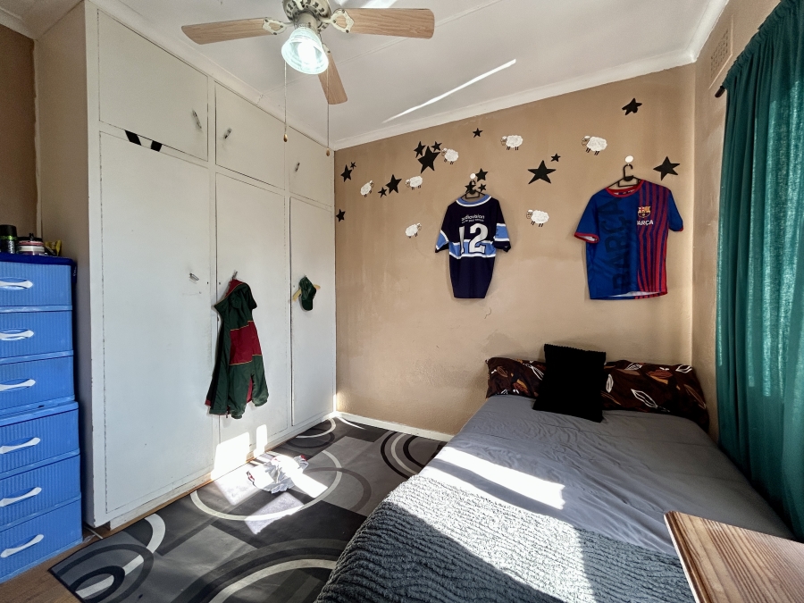 2 Bedroom Property for Sale in Fairfield Estate Western Cape
